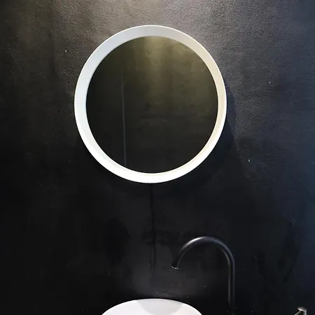 Eroilor - The Artsy Nest Apartman *