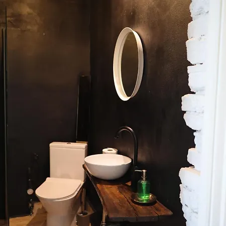 Apartman Eroilor - The Artsy Nest