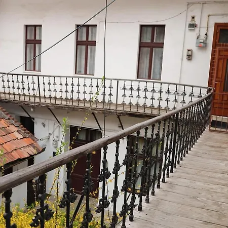 Apartman Eroilor - The Artsy Nest *