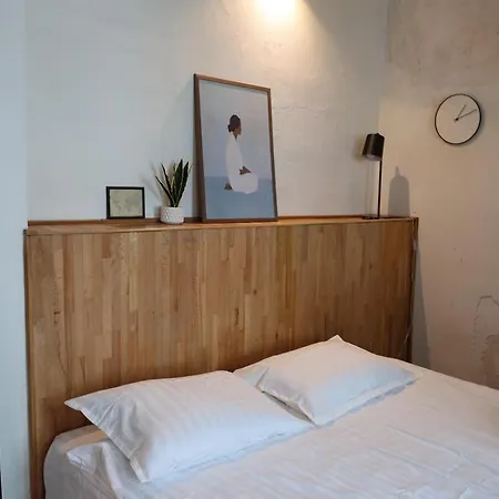 Apartman Eroilor - The Artsy Nest